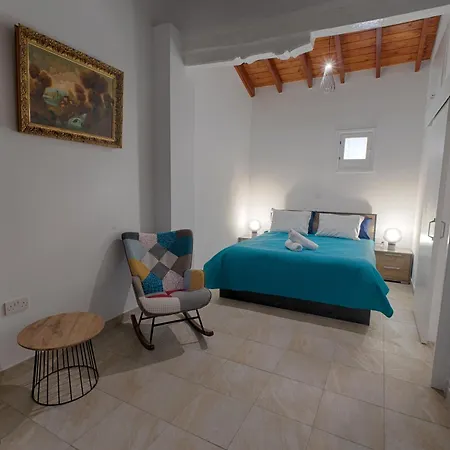Penelope's Mansion